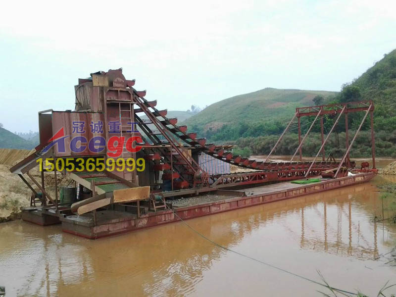 溜槽式河道沙金設(shè)備